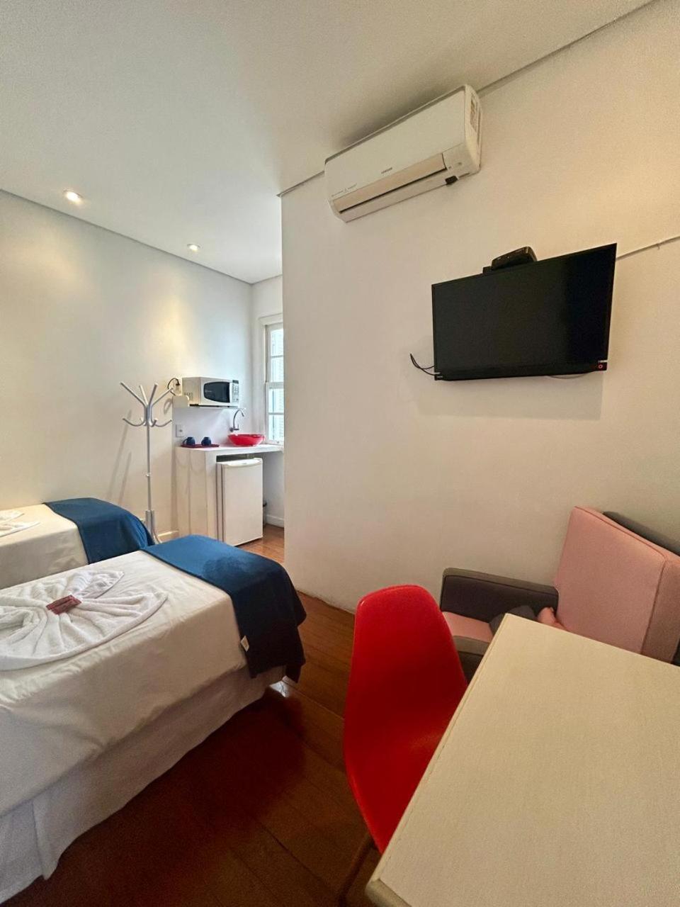 Pousada E Hostel Sao Paulo Comfort - Bairro Pinheiros, Proximo Hospital Das Clinicas E Incor, Oscar Freire, Av Paulista, Allianz, Vila Madalena E Facil Acesso Ao Ibirapuera E Morumbi المظهر الخارجي الصورة